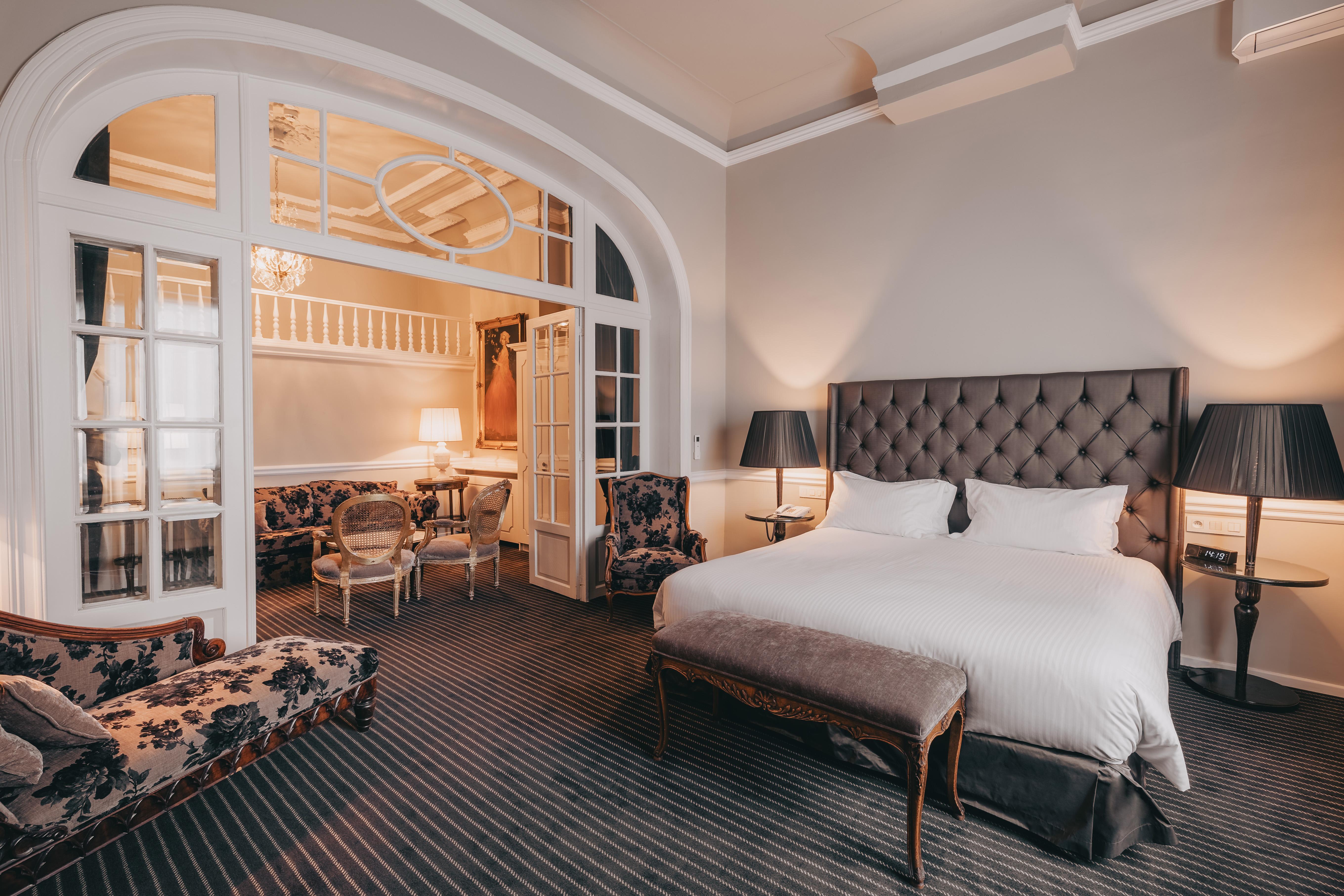 Hotel Manos Premier Saint-Gilles Екстер'єр фото