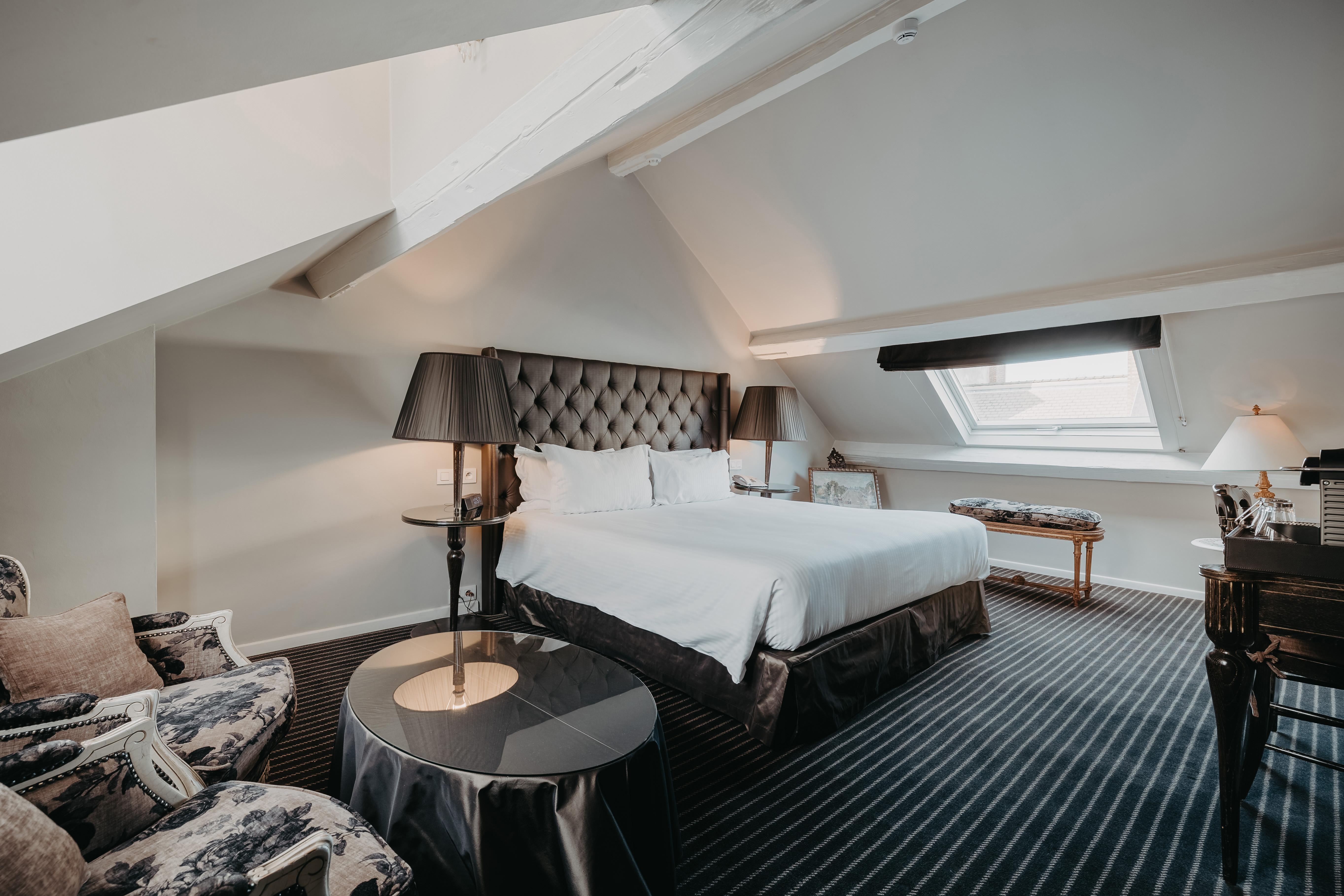 Hotel Manos Premier Saint-Gilles Екстер'єр фото