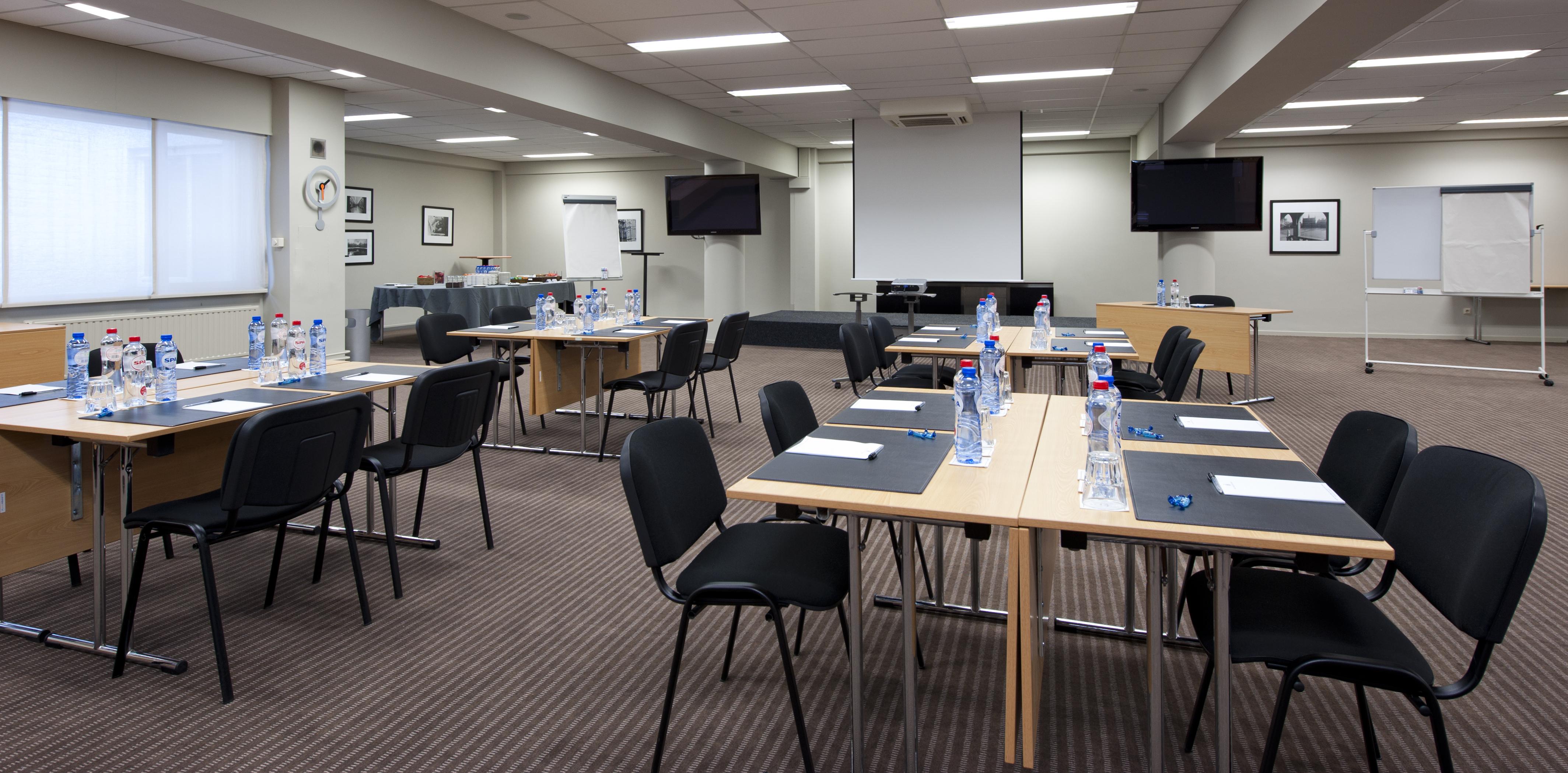 Hotel Manos Premier Saint-Gilles Екстер'єр фото