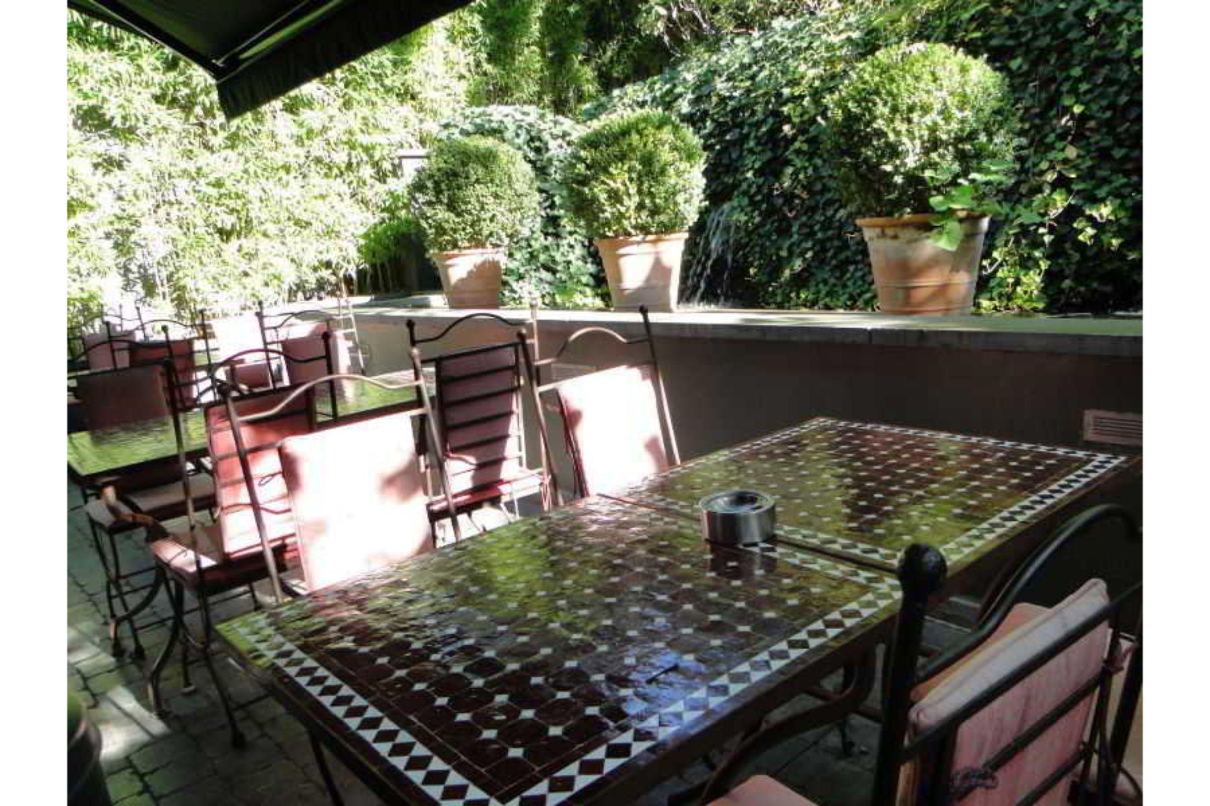 Hotel Manos Premier Saint-Gilles Екстер'єр фото